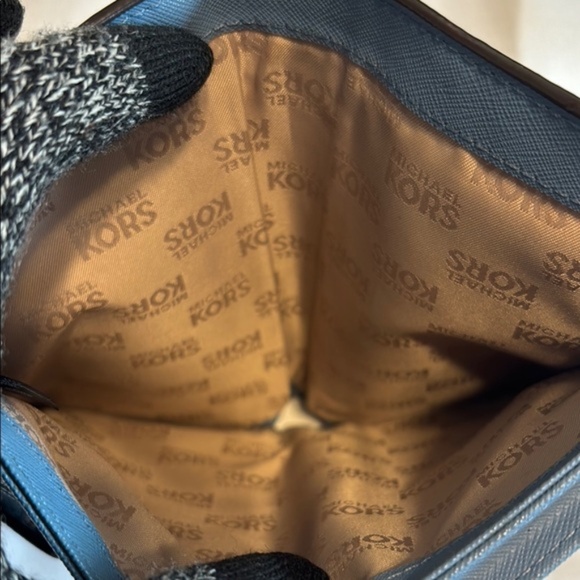 Michael Kors Wristlet Jet Set Travel Pebble Leather Continental Dark Chambray OS - Picture 15 of 16